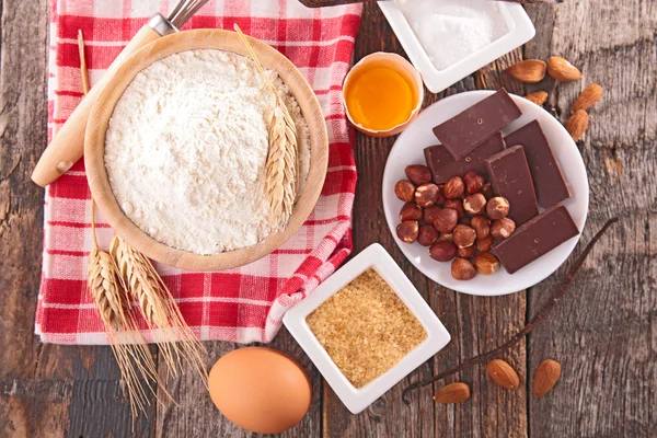 Cake baking ingredients — Stock Photo, Image