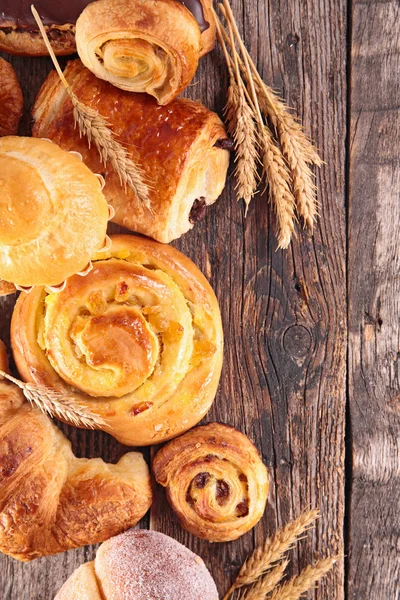 Çeşitli hamur ve ekmek — Stok fotoğraf