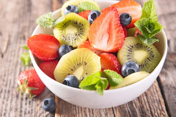 Salada de frutas frescas — Fotografia de Stock