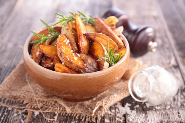 Batatas fritas de cunha — Fotografia de Stock