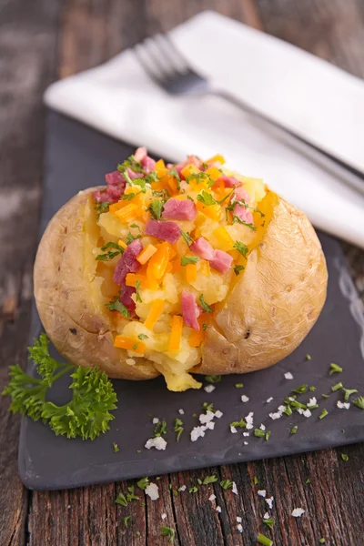 Potato with cheddar and bacon — Stock Photo, Image