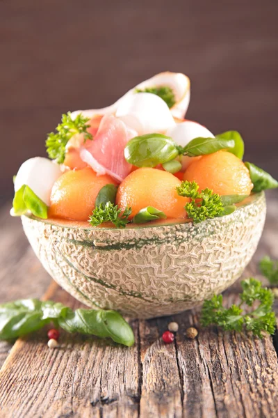 Ensalada de melón con jamón —  Fotos de Stock