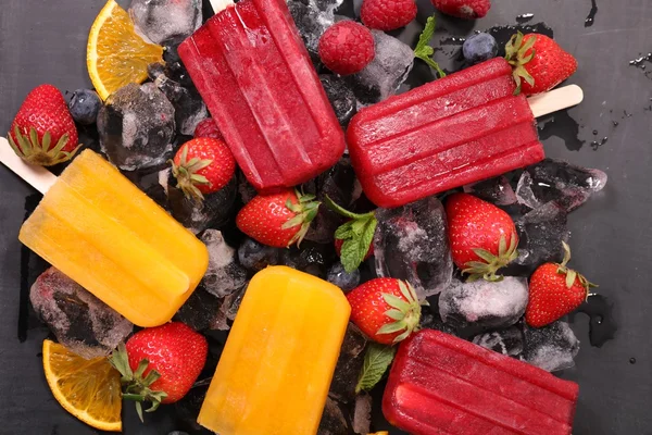 Γλυκό φρούτο popsicles — Φωτογραφία Αρχείου