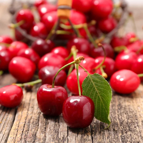 Cerezas dulces frescas — Foto de Stock