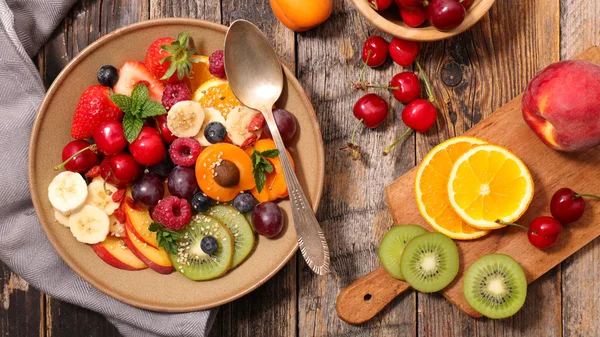 Salată de fructe de vară — Fotografie, imagine de stoc