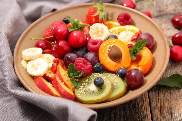 Ensalada de frutas frescas — Foto de Stock