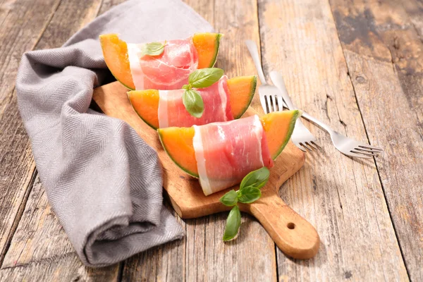 Melon och parmaskinka förrätt — Stockfoto