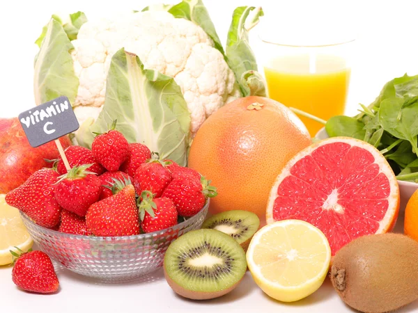 Frutas e legumes com vitamina C — Fotografia de Stock