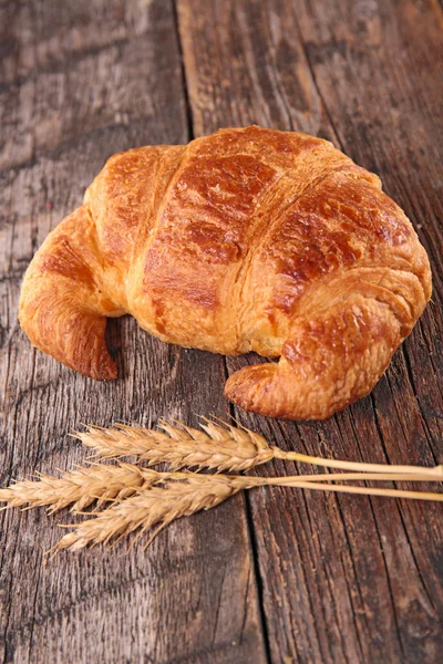 Söta färska croissanter — Stockfoto
