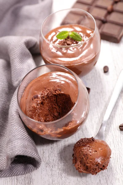 Chocolade mousse dessert — Stockfoto