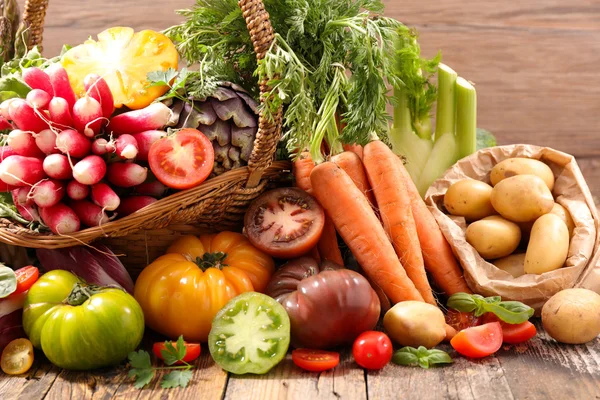 Verduras frescas variadas — Foto de Stock