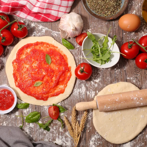 Taze İtalyan ham pizza 