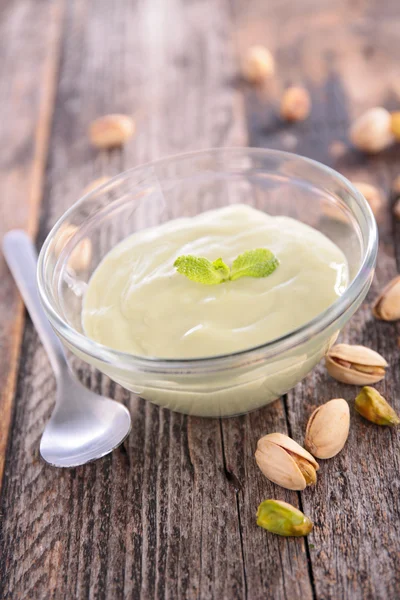 Postre de crema de pistacho — Foto de Stock