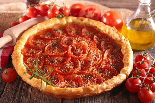 Torta de quiche de tomate — Fotografia de Stock