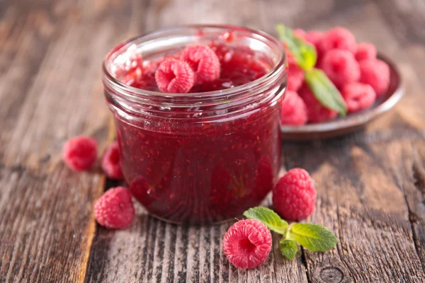 Sweet raspberry jam — Stock Photo, Image