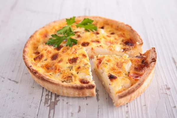 Quiche pie with bacon — Stock Photo, Image