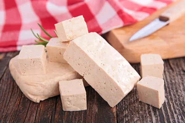 Stukken van de verse tofu — Stockfoto