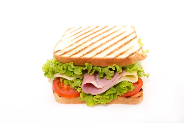 햄과 야채가 담긴 샌드위치 — 스톡 사진