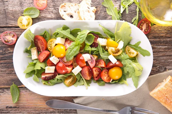 Tomato and feta salad — Stock Photo, Image