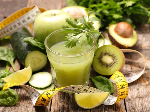 Green detox smoothie — Stock Photo, Image