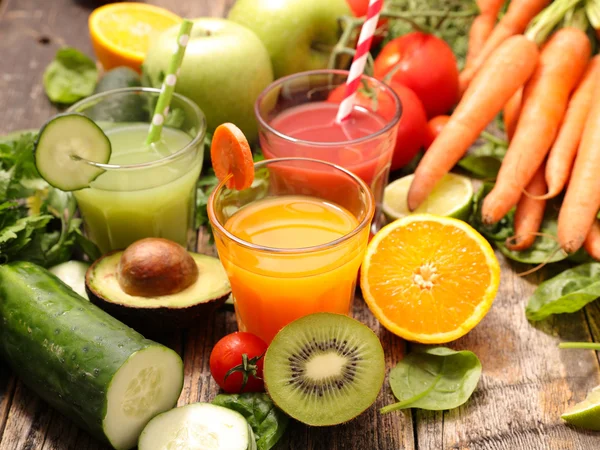 Fruits and vegetables juices — Stock Photo, Image