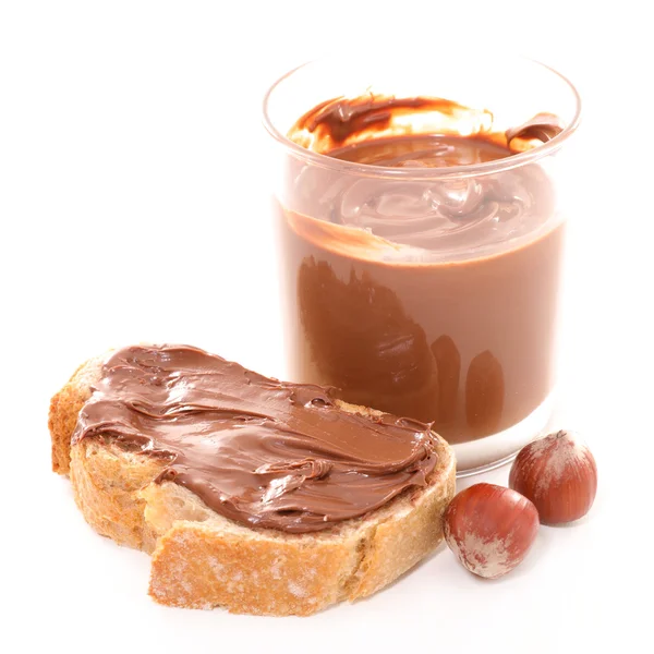 Cokelat disebarkan dengan roti — Stok Foto