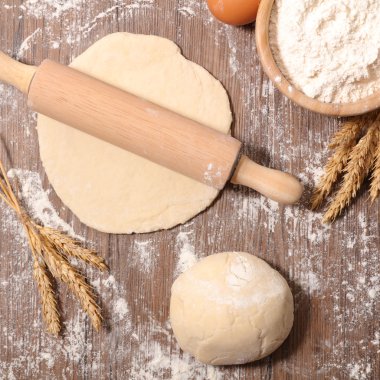 pişirme için çiğ hamur