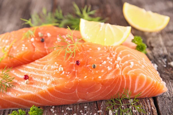 Fillet salmon mentah — Stok Foto