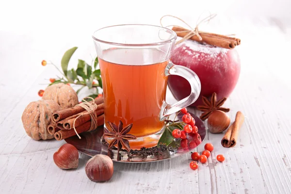 Té rojo y especias — Foto de Stock