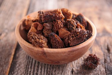 Morel mantar ile kase