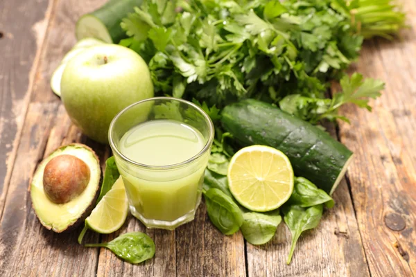 Grüner Detox-Drink — Stockfoto