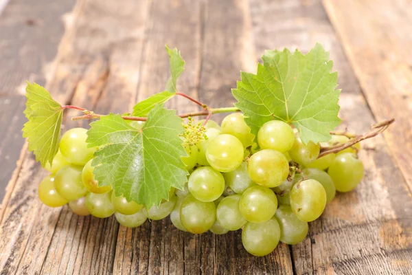 Uvas verdes cacho — Fotografia de Stock