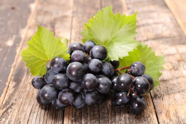 black grapes and leaves clipart