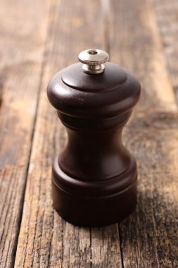 karabiber değirmeni ahşap