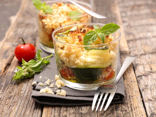 Vegetarian crumbles with vegetable — Stock Photo, Image