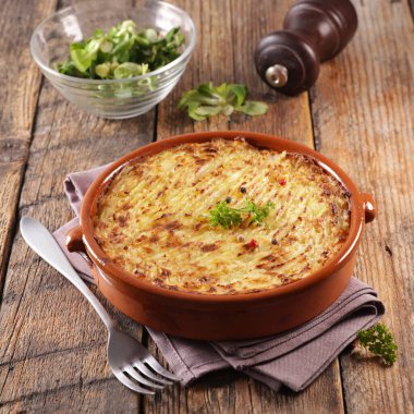 Patates püresi ve kıyma.