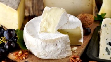 Fransız peyniri çeşitleri.