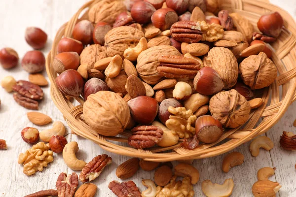 Assorted Nuts Walnut Almond Pecan Cashew — Stock Photo, Image