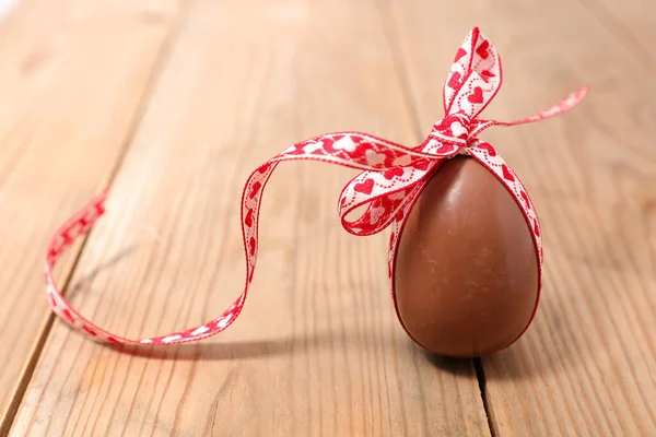 Шоколадное Яйцо Лук Пасхальное Яйцо — стоковое фото
