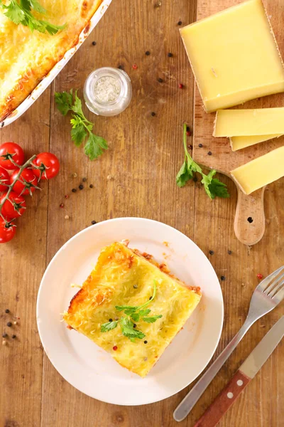 Lasagne Mit Rinderhackfleisch Tomatensauce Und Käse — Stockfoto