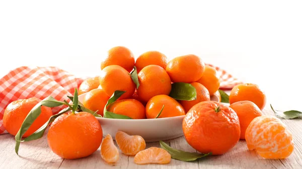 Clementinefruit Mandarijn Met Bladeren — Stockfoto