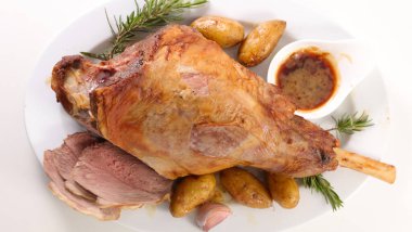 Patatesli kuzu budu.