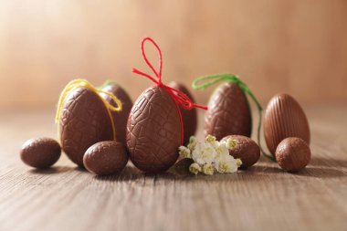 Geleneksel Paskalya Günü - Çikolatalı Yumurta