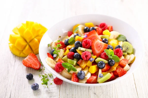 Fresh Fruit Salad Table — Stock Photo, Image