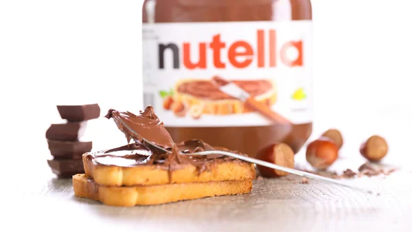 Шоколад Распространенный Jar Nutella — стоковое фото