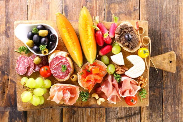 Antipasto Assortiti Cibo Buffet — Foto Stock