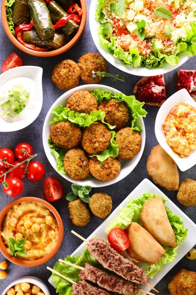 Hagyományos Közel Keleti Vagy Arab Ételek — Stock Fotó