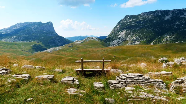 Banc Bois Avec Belle Vue Sur Montagne — Photo