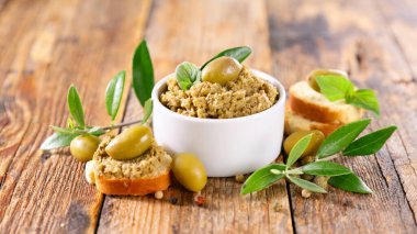 green olive and bread toast clipart