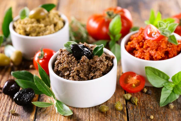 Cuencos Tapenade Mesa — Foto de Stock